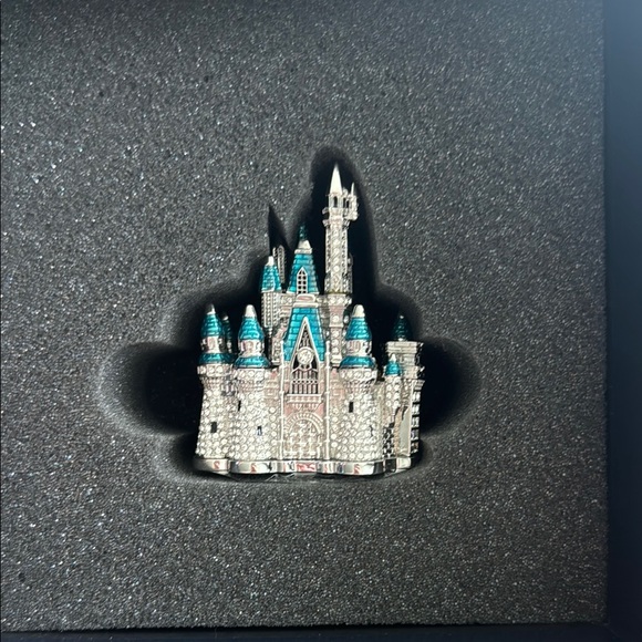 Arribas Silver Disney Castle Figurine - Picture 3 of 11